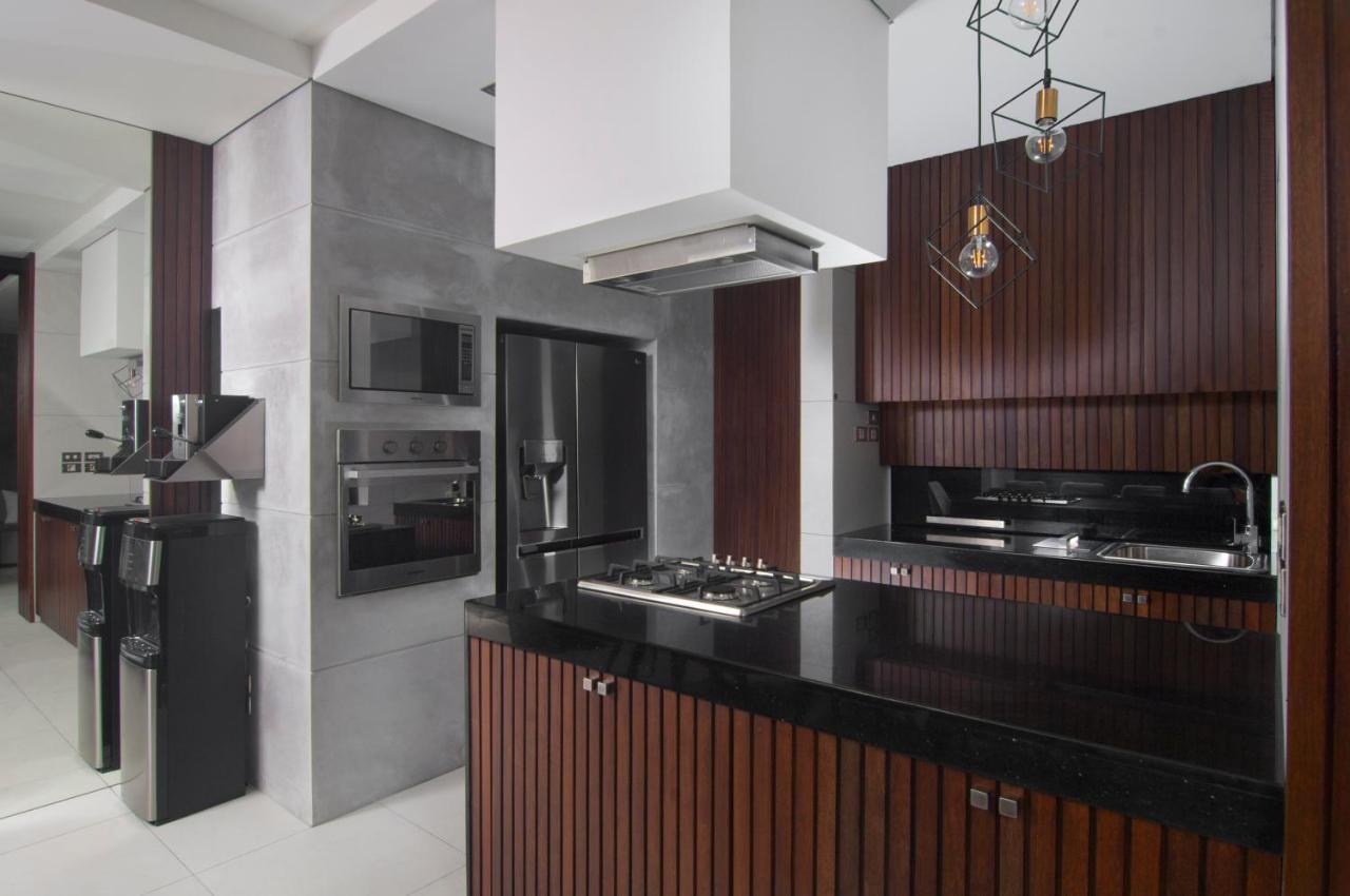 4Br Villa Kamis - Minggu Villas Seminyak エクステリア 写真
