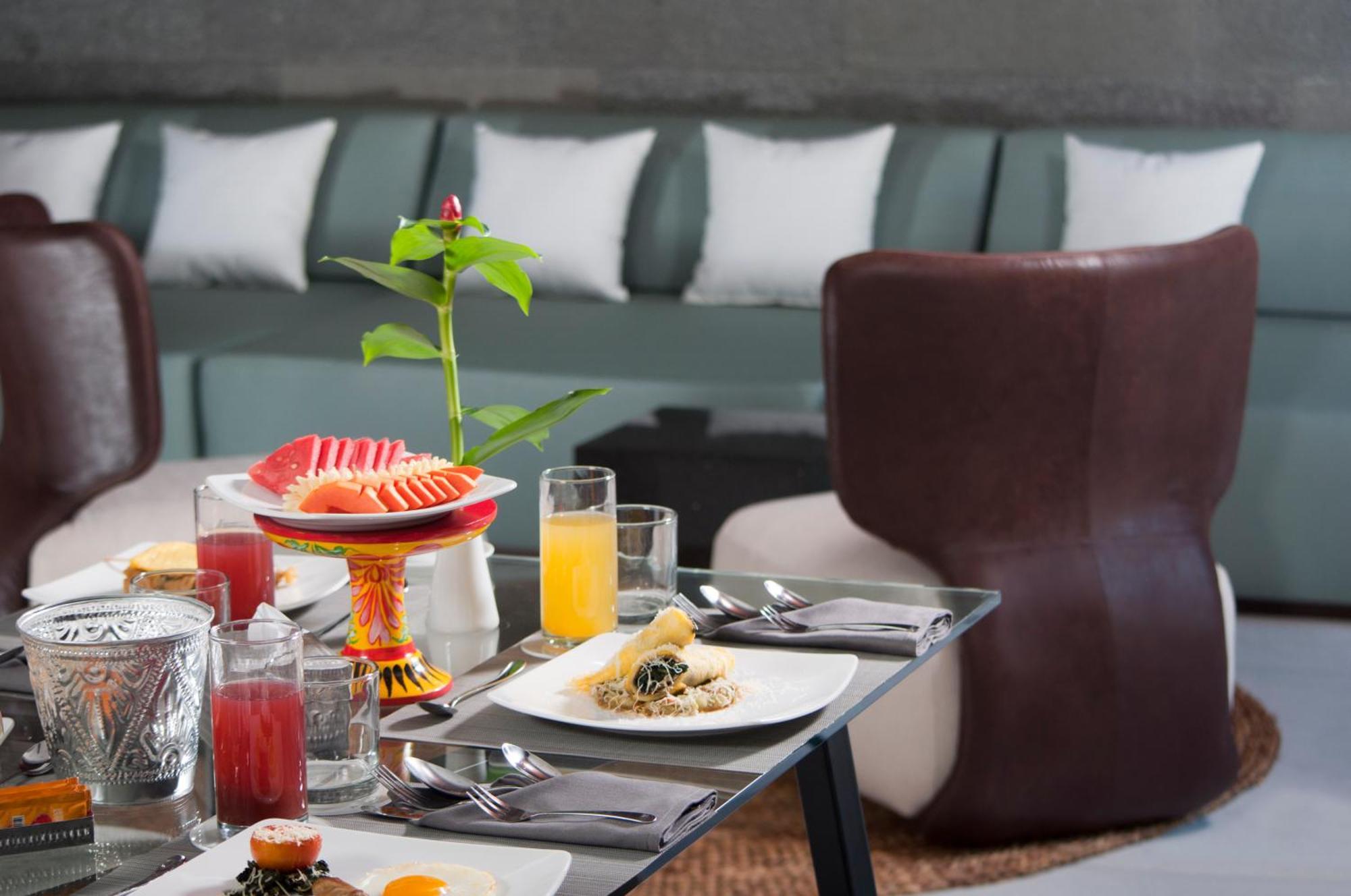 4Br Villa Kamis - Minggu Villas Seminyak エクステリア 写真