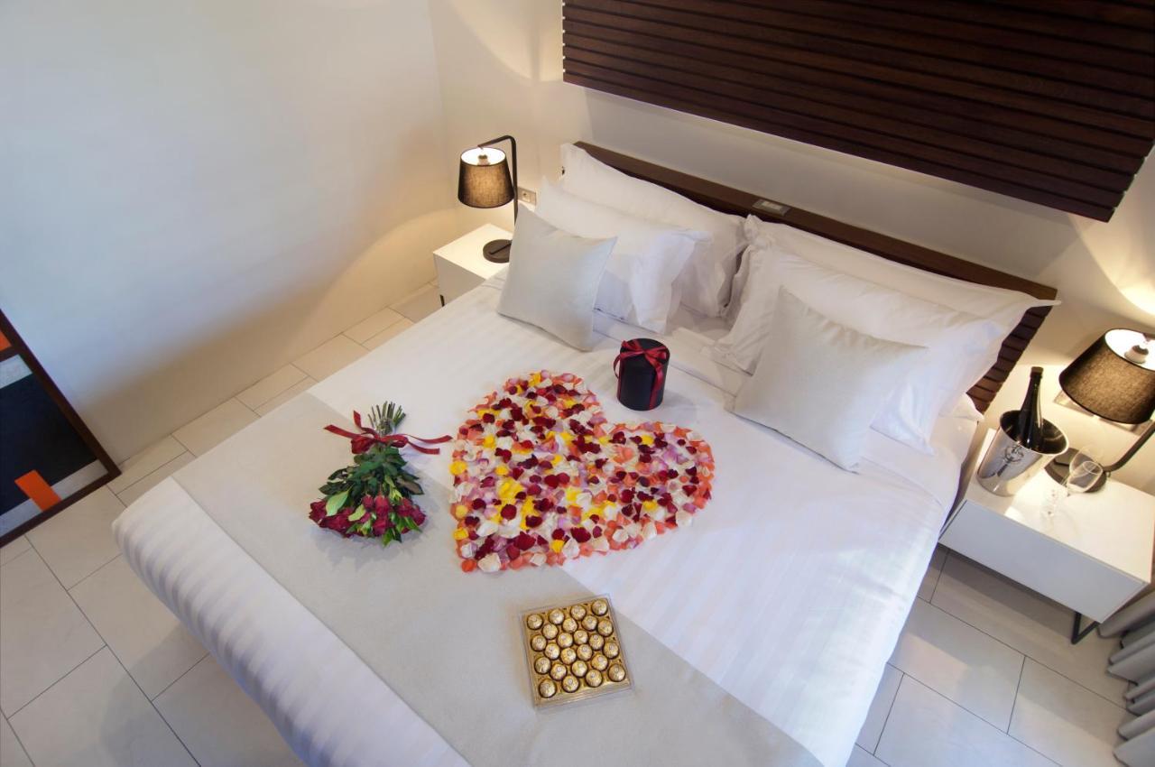 4Br Villa Kamis - Minggu Villas Seminyak エクステリア 写真